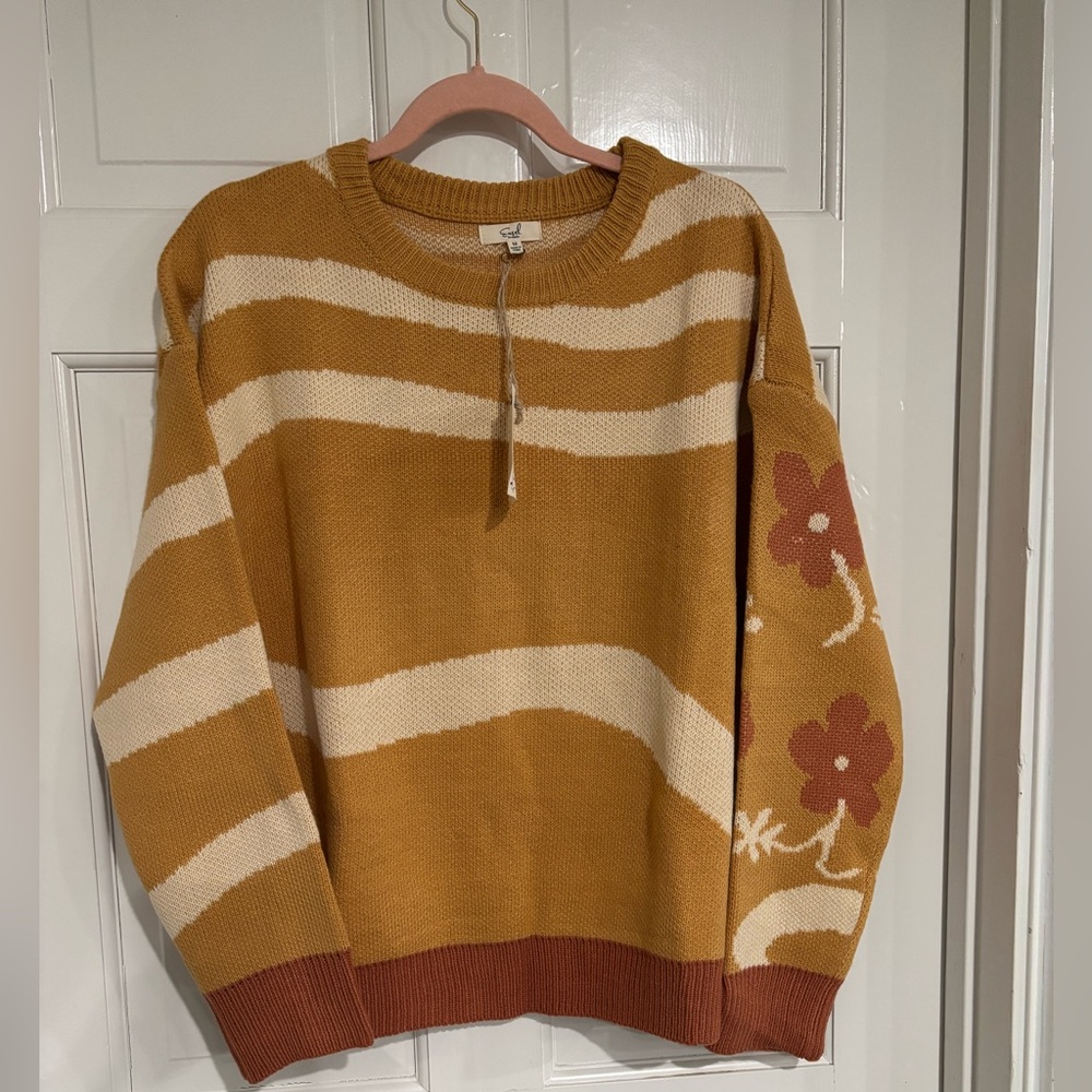 Easel Floral Patterned Mustard Sweater